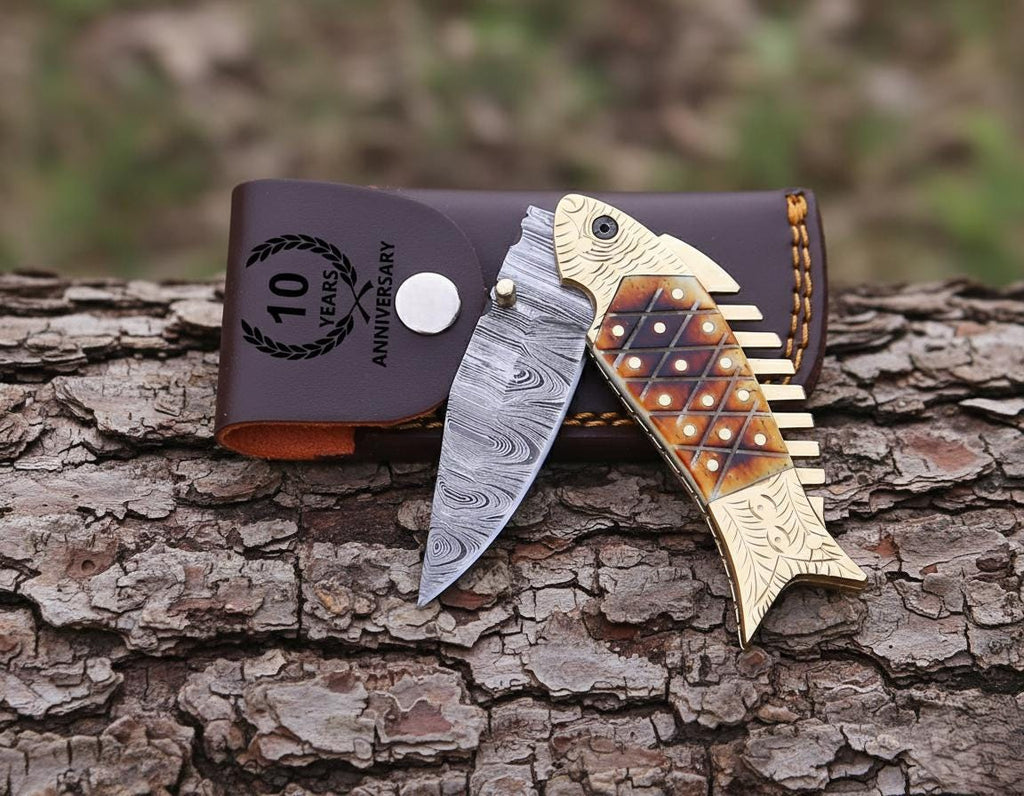 Premium Damascus Fish Pocket Knife Green Wood Handle Birthday Gift Folding Knife Groomsman Gift Anniversary Wedding Engraved Gift for Men