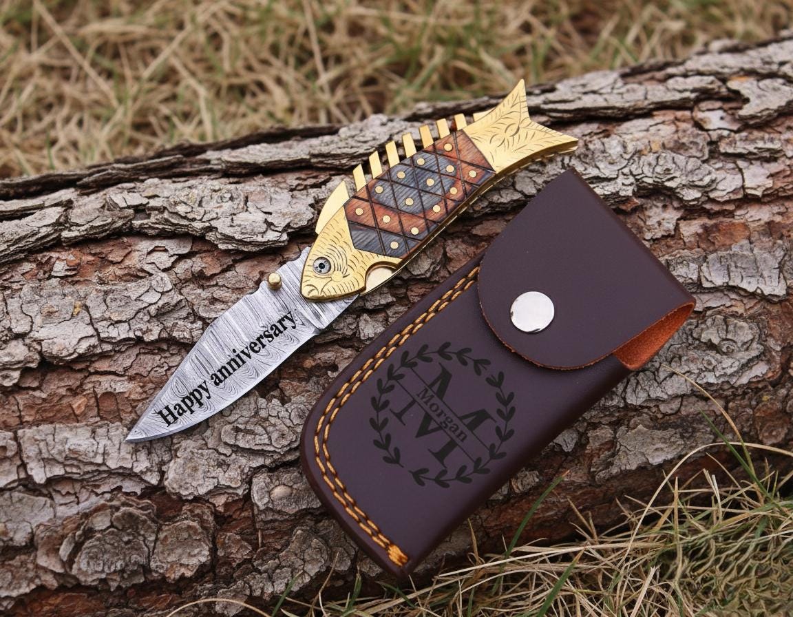 Personalized Damascus Folding Knife, Engraved Brass Handle, Groomsmen Gift, Wedding Anniversary Gift for Husband, boyfriend Gift for Men
